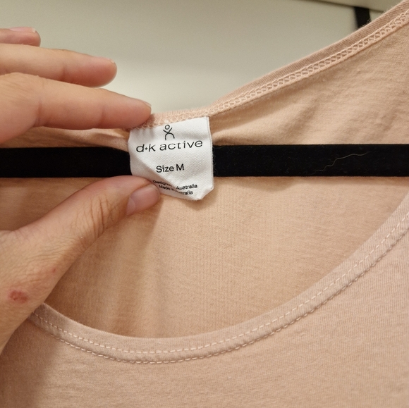 Active top - Picture 3 of 4